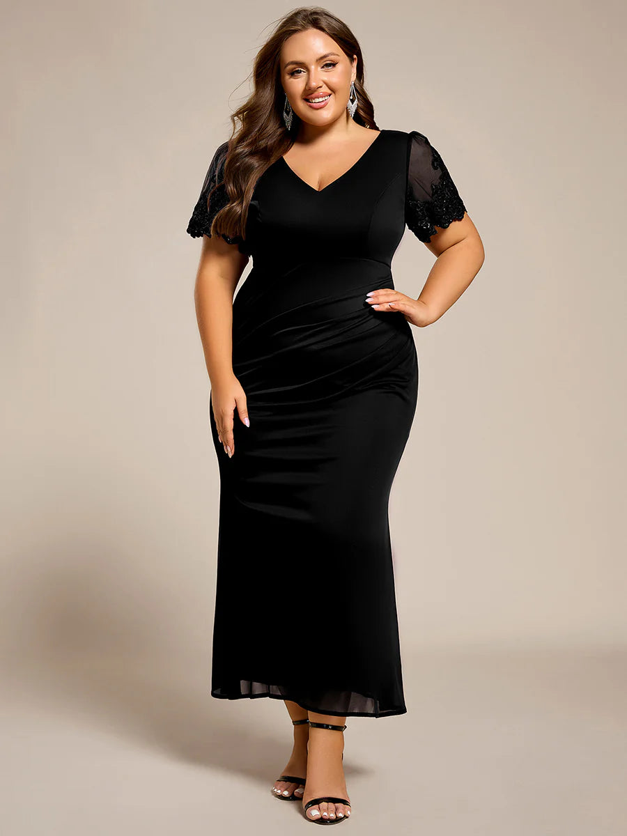 Plus Size Short Sleeve V-Neck Fishtail Dress with Bead Detail Formal Evening Dress