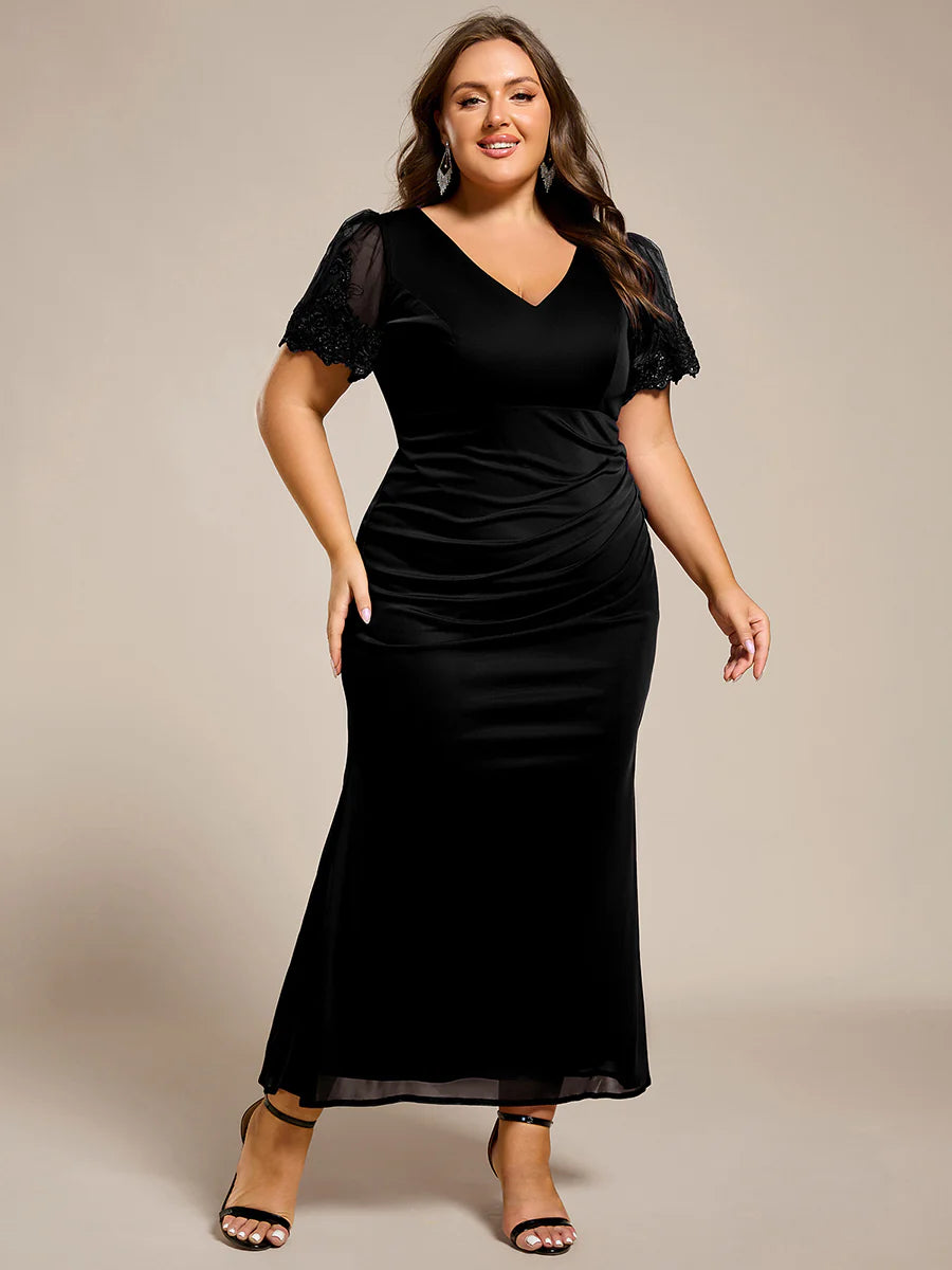 Plus Size Short Sleeve V-Neck Fishtail Dress with Bead Detail Formal Evening Dress