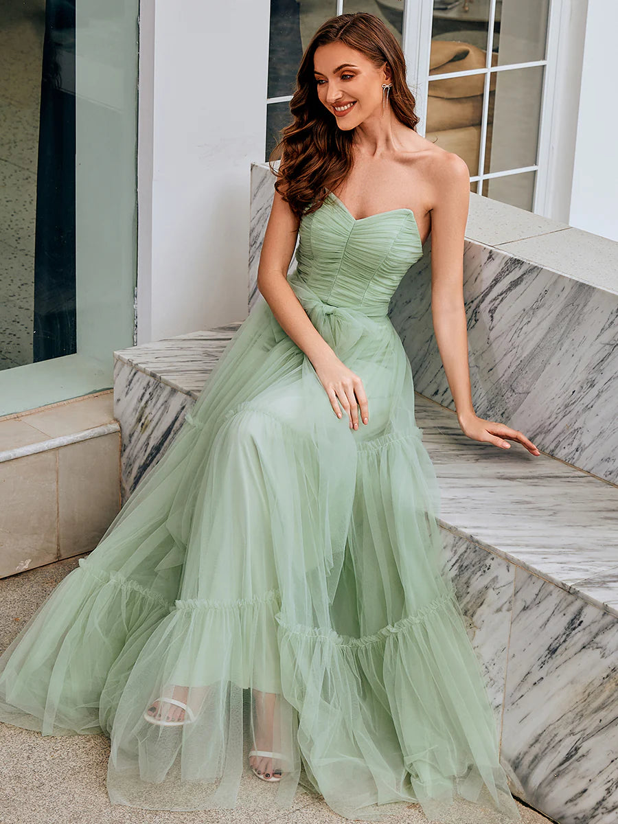Wholesale Sweetheart Neckline A-Line Sleeveless Long Tulle Bridesmaid Dress