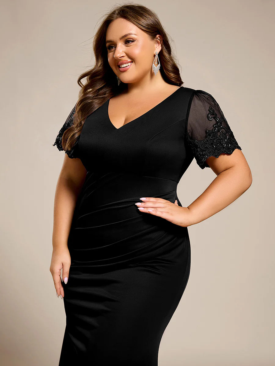 Plus Size Short Sleeve V-Neck Fishtail Dress with Bead Detail Formal Evening Dress